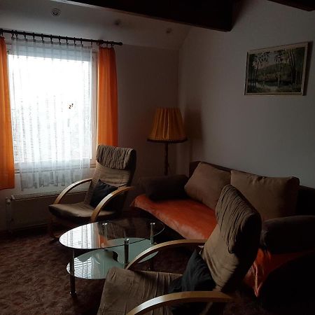 Apartment Příbram Buitenkant foto